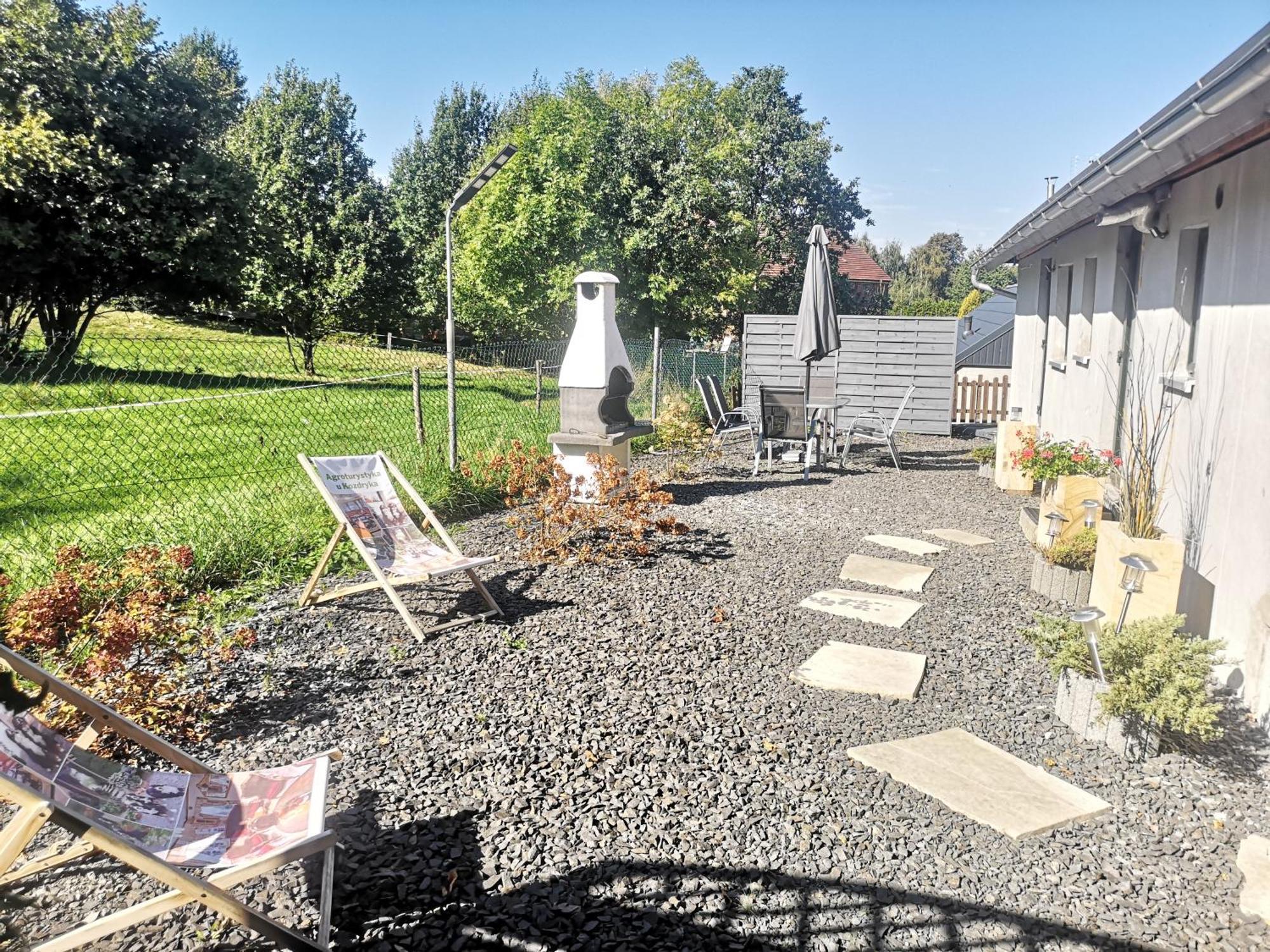 Agroturystyka U Kozdryka Leśna Buitenkant foto