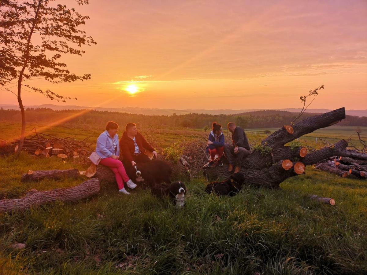 Agroturystyka U Kozdryka Leśna Buitenkant foto